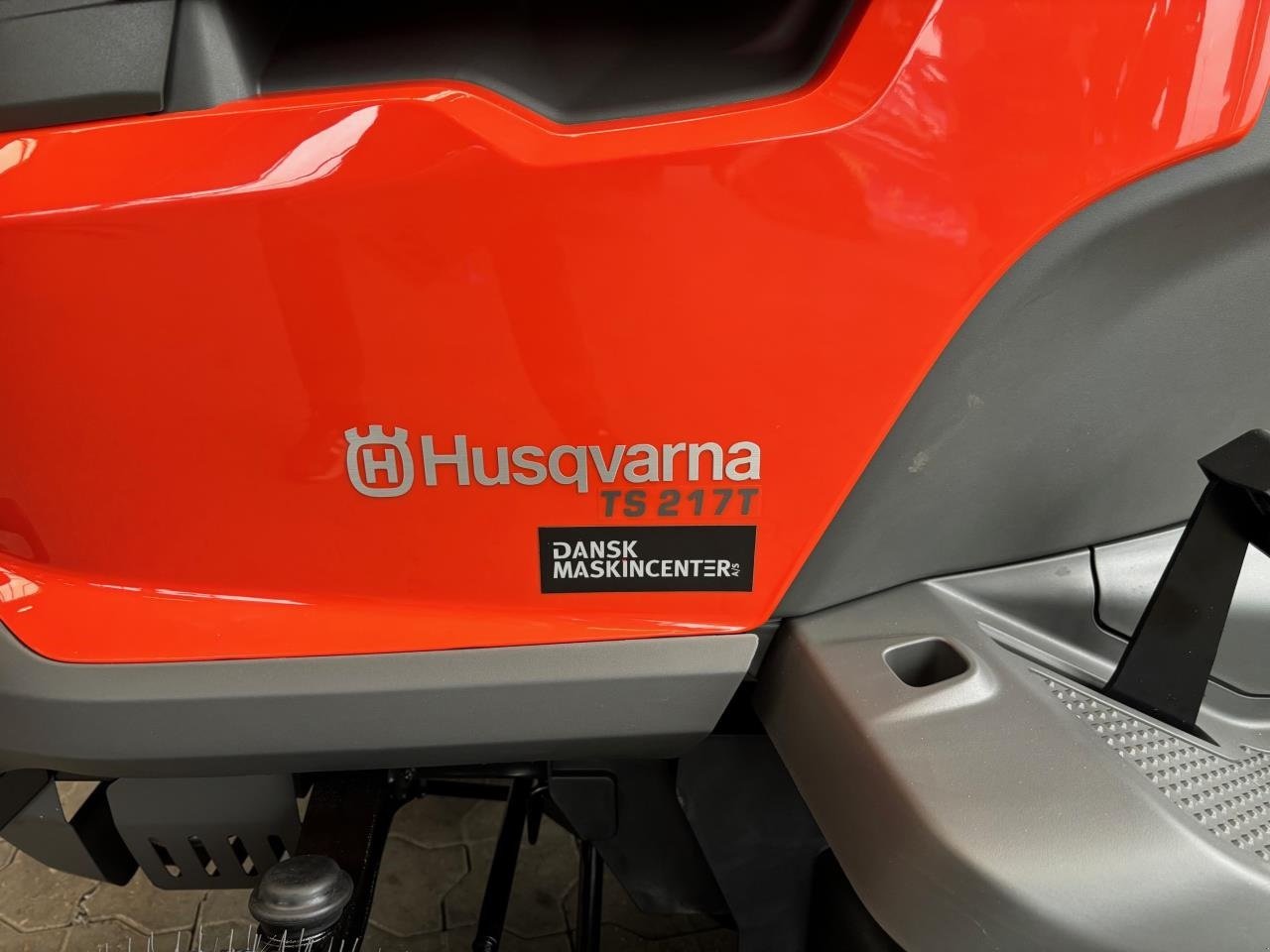 Sonstige Gartentechnik & Kommunaltechnik van het type Husqvarna HUSQVARNA R214C, Gebrauchtmaschine in Jelling (Foto 3)