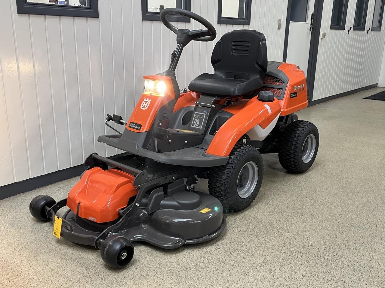 Sonstige Gartentechnik & Kommunaltechnik του τύπου Husqvarna R216AWD RIDER, Gebrauchtmaschine σε Toftlund (Φωτογραφία 2)