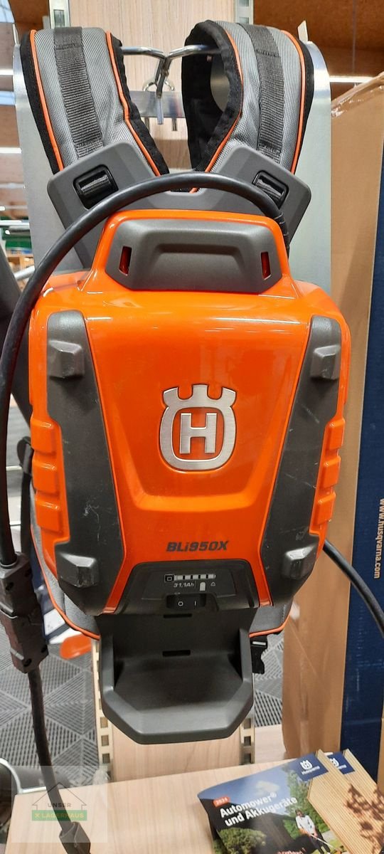 Sonstige Gartentechnik & Kommunaltechnik a típus Husqvarna Rückentragbarer Akku BLi 950X, Vorführmaschine ekkor: Engerwitzdorf (Kép 5)