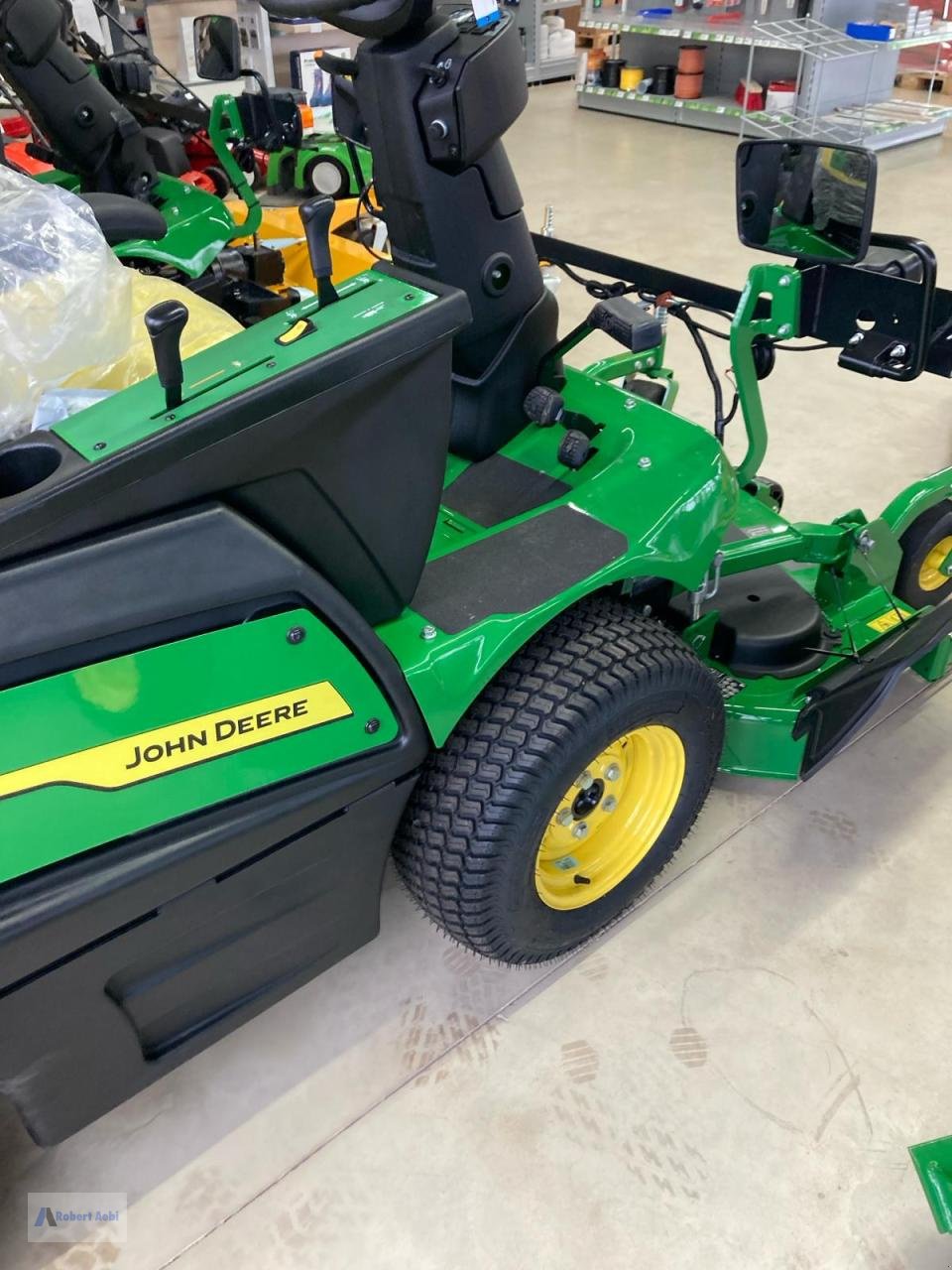 Sonstige Gartentechnik & Kommunaltechnik van het type John Deere 1550 Terraincut, Neumaschine in Wittlich (Foto 3)