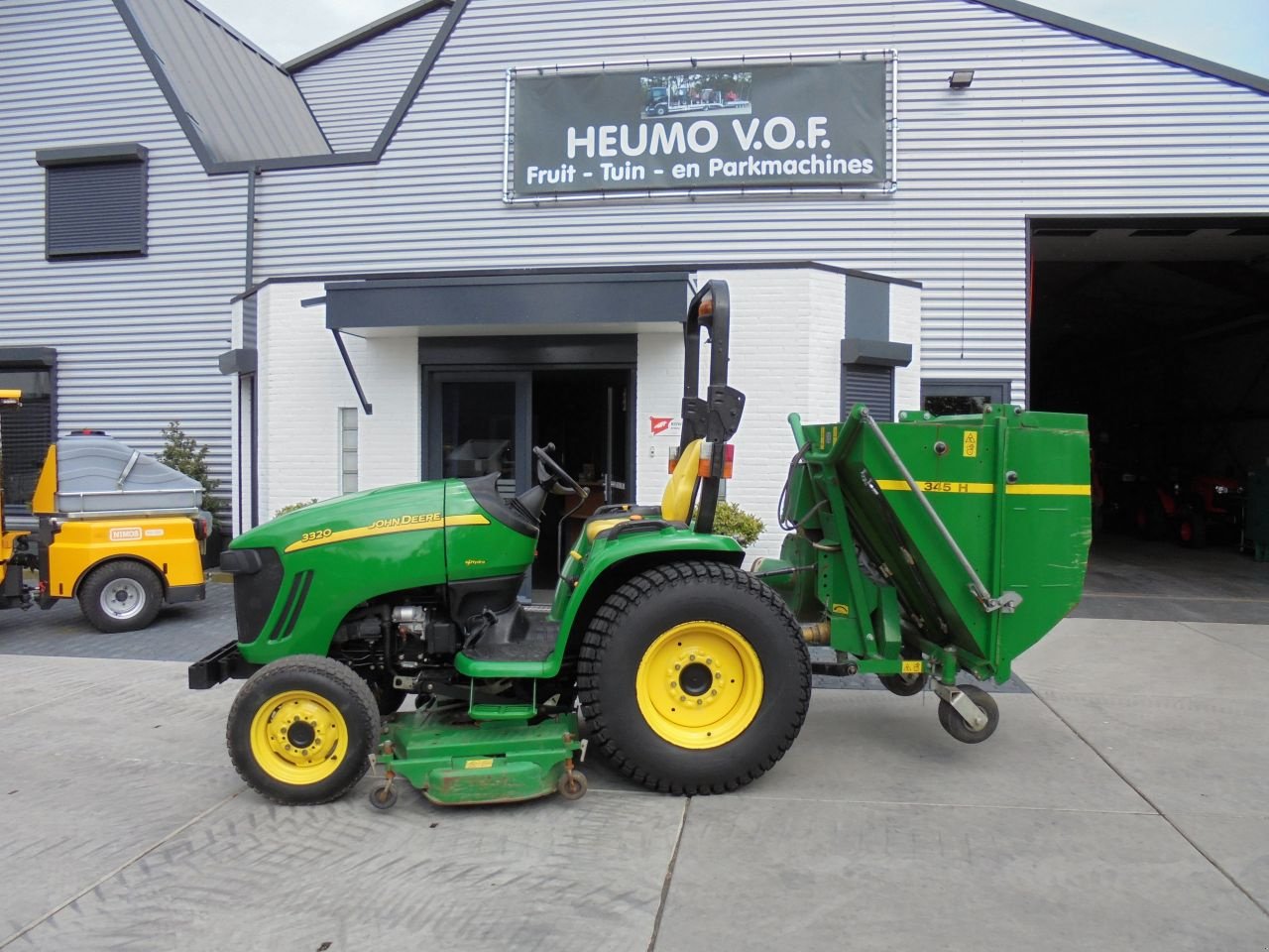 Sonstige Gartentechnik & Kommunaltechnik typu John Deere 3320, Gebrauchtmaschine v Hedel (Obrázek 4)