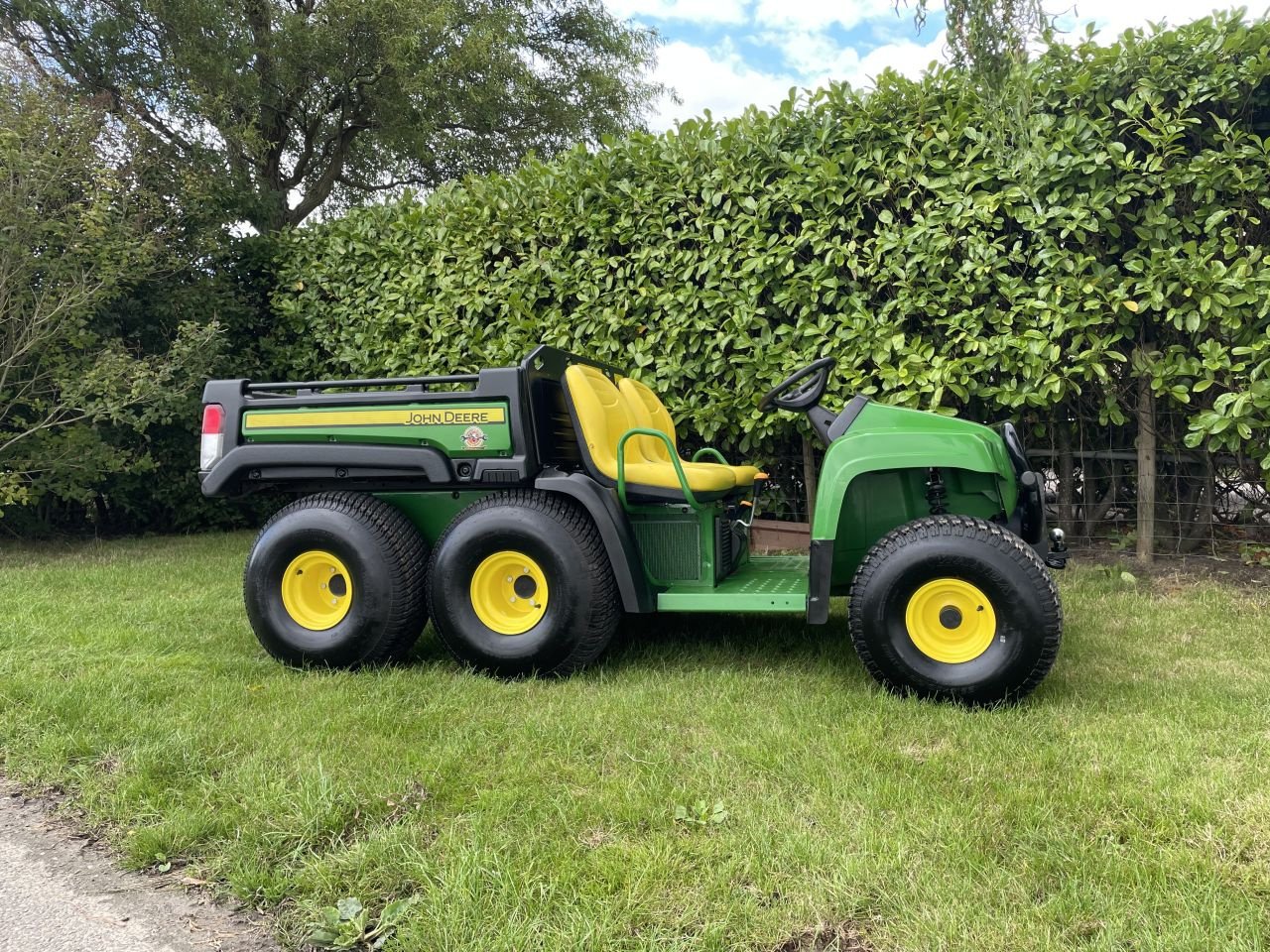 Sonstige Gartentechnik & Kommunaltechnik van het type John Deere Gator 6x4, Gebrauchtmaschine in Klaaswaal (Foto 1)