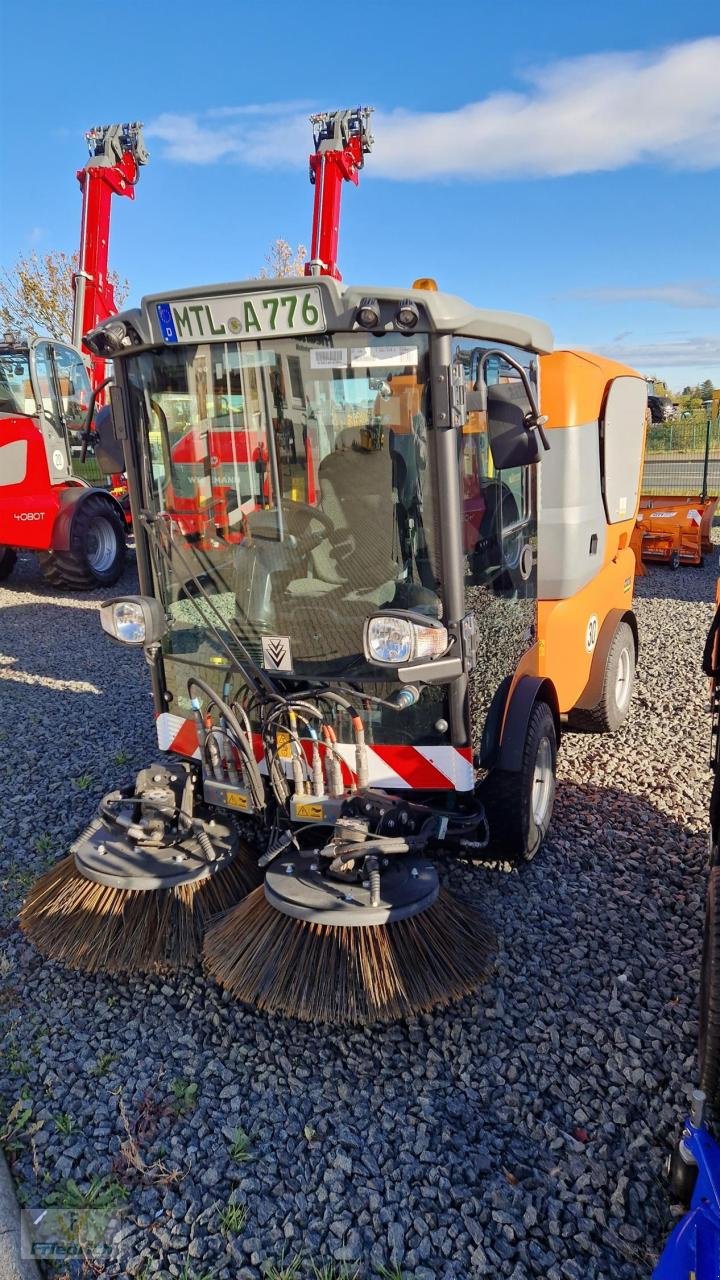 Sonstige Gartentechnik & Kommunaltechnik van het type Kärcher Kehrmaschine MC 130 ADVANCE (no Hako), Neumaschine in Bad Lausick (Foto 1)