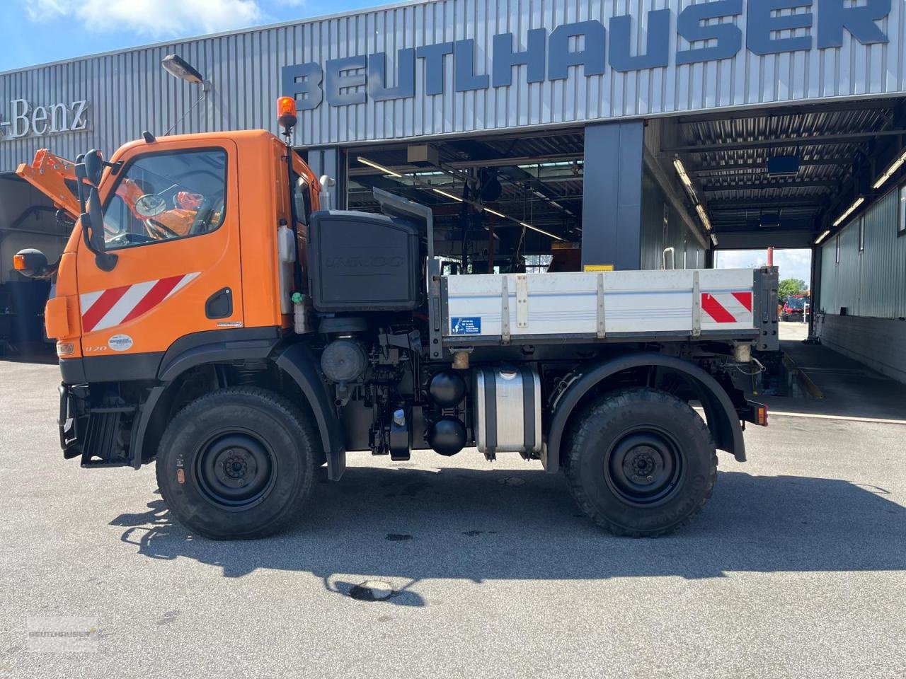 Sonstige Gartentechnik & Kommunaltechnik typu Mercedes-Benz Mercedes Benz Unimog U 20, Gebrauchtmaschine v Hengersberg (Obrázok 10)