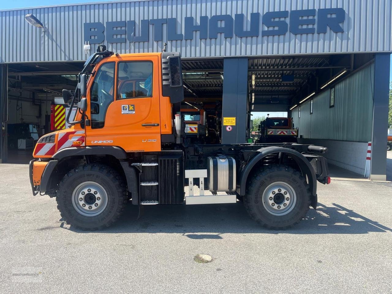 Sonstige Gartentechnik & Kommunaltechnik Türe ait Mercedes-Benz Mercedes Benz Unimog U 318, Gebrauchtmaschine içinde Hengersberg (resim 10)