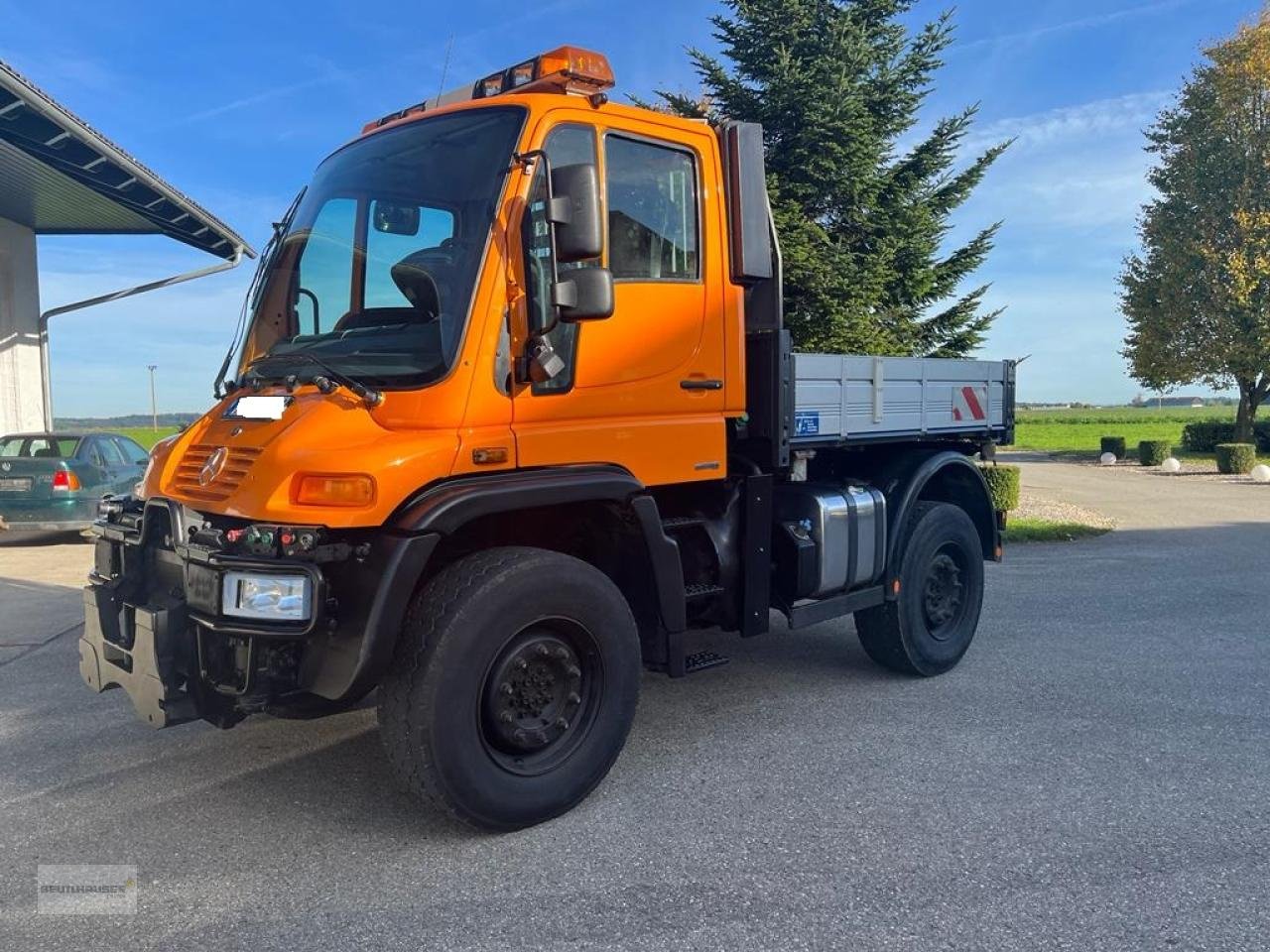 Sonstige Gartentechnik & Kommunaltechnik Türe ait Mercedes-Benz Mercedes Benz Unimog U 400 6 Zylinder Kriechgang, Gebrauchtmaschine içinde Hagelstadt (resim 1)