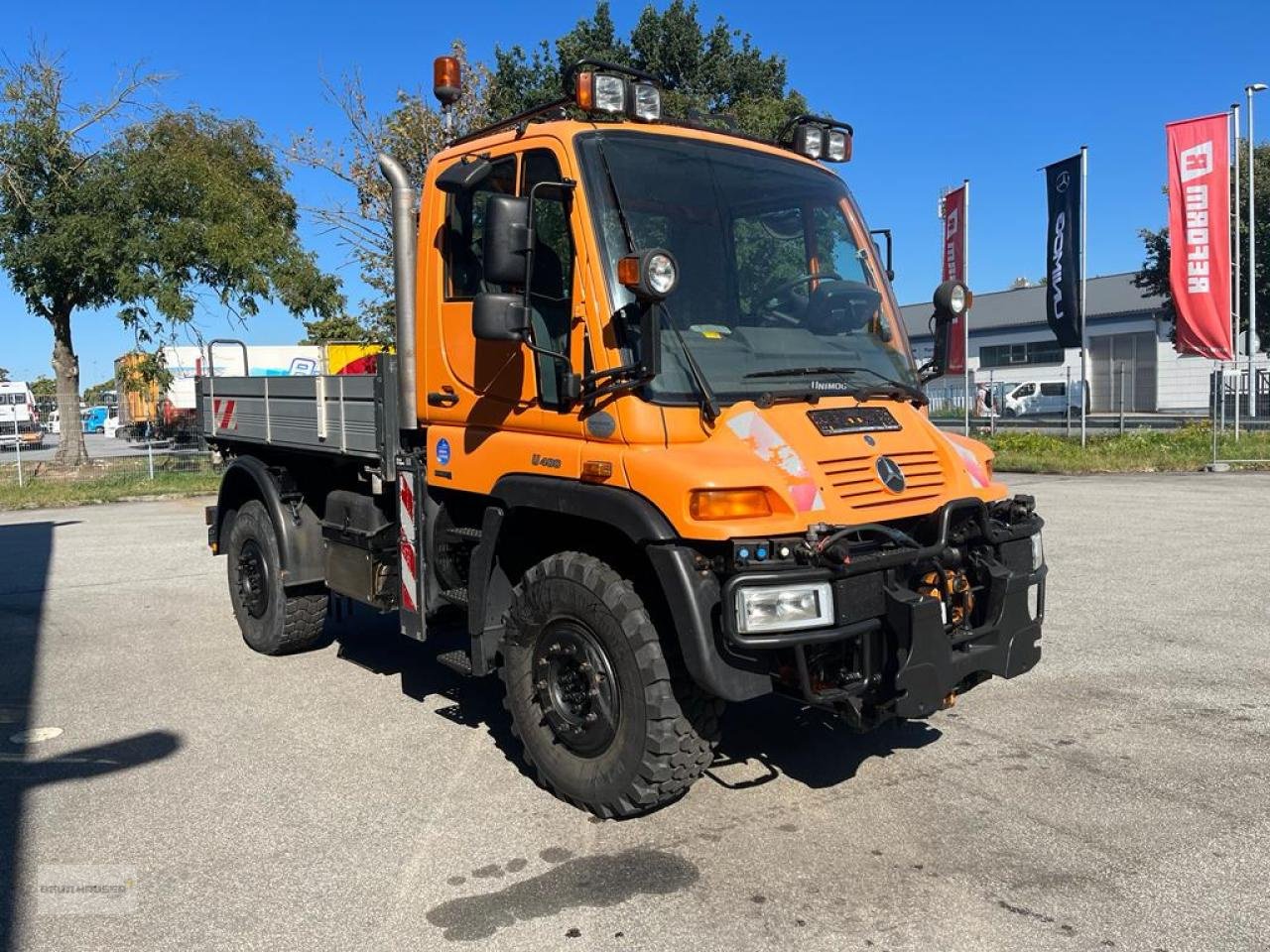 Sonstige Gartentechnik & Kommunaltechnik typu Mercedes-Benz Mercedes Benz Unimog U 400 6 Zylinder, Gebrauchtmaschine w Hengersberg (Zdjęcie 4)