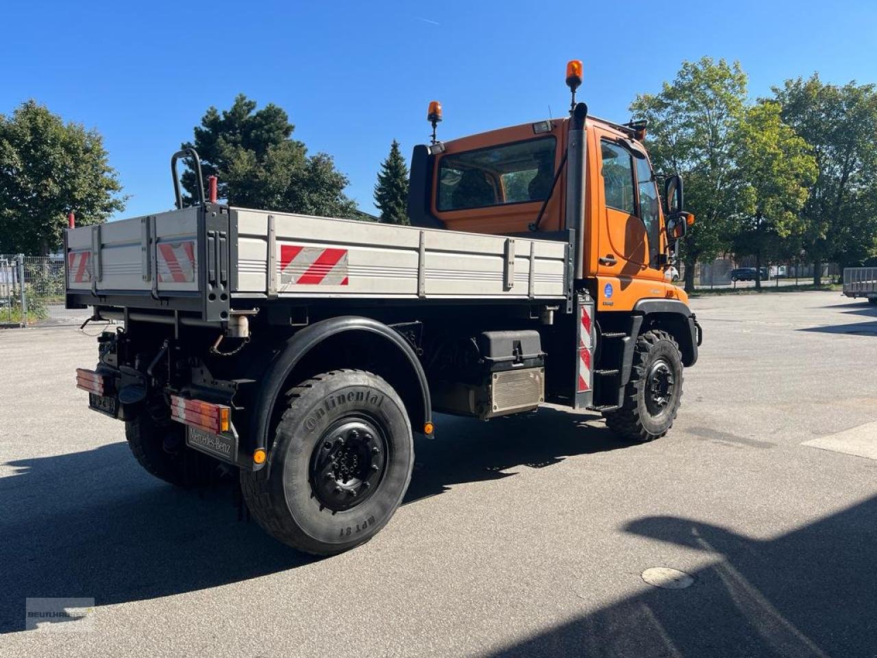 Sonstige Gartentechnik & Kommunaltechnik typu Mercedes-Benz Mercedes Benz Unimog U 400 6 Zylinder, Gebrauchtmaschine v Hengersberg (Obrázek 7)