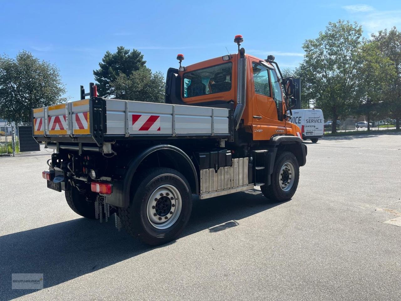 Sonstige Gartentechnik & Kommunaltechnik Türe ait Mercedes-Benz Mercedes Benz Unimog U 427 Top Ausstattung, Gebrauchtmaschine içinde Hengersberg (resim 5)