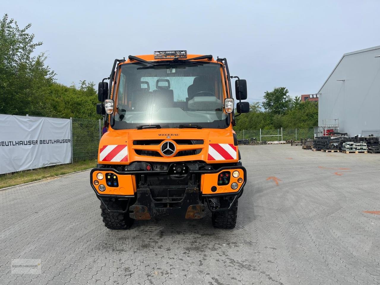 Sonstige Gartentechnik & Kommunaltechnik typu Mercedes-Benz Mercedes Benz Unimog U 427, Gebrauchtmaschine v Hagelstadt (Obrázok 2)