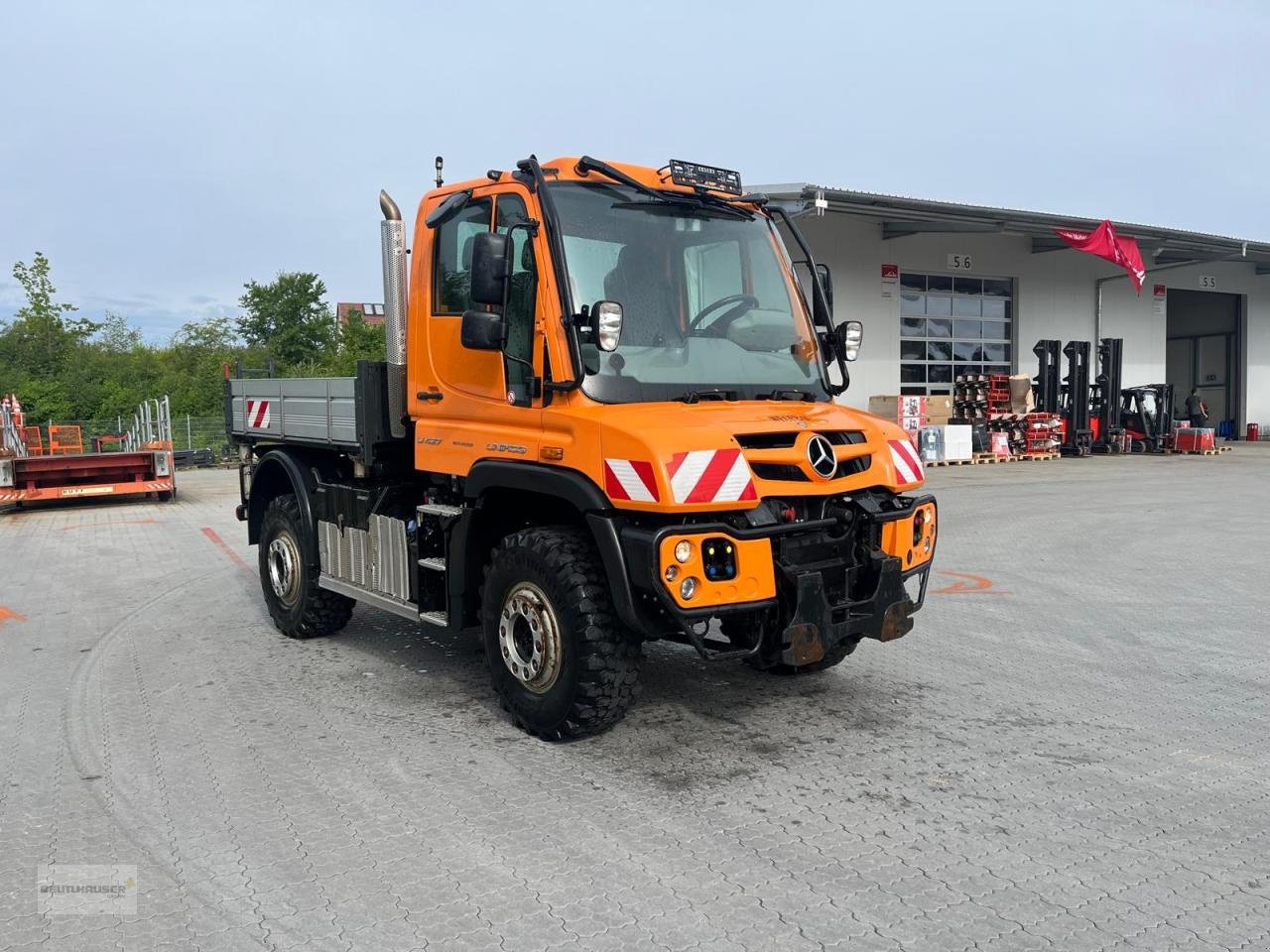 Sonstige Gartentechnik & Kommunaltechnik del tipo Mercedes-Benz Mercedes Benz Unimog U 427, Gebrauchtmaschine en Hagelstadt (Imagen 3)