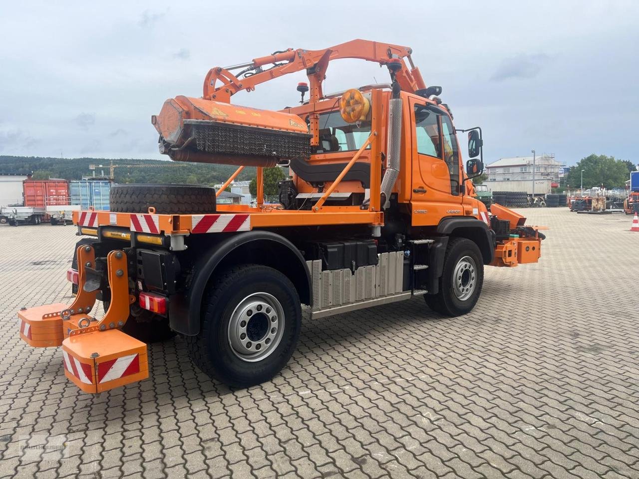 Sonstige Gartentechnik & Kommunaltechnik van het type Mercedes-Benz Mercedes Benz Unimog U 530 mit Mulag MKM 700, Gebrauchtmaschine in Hagelstadt (Foto 7)