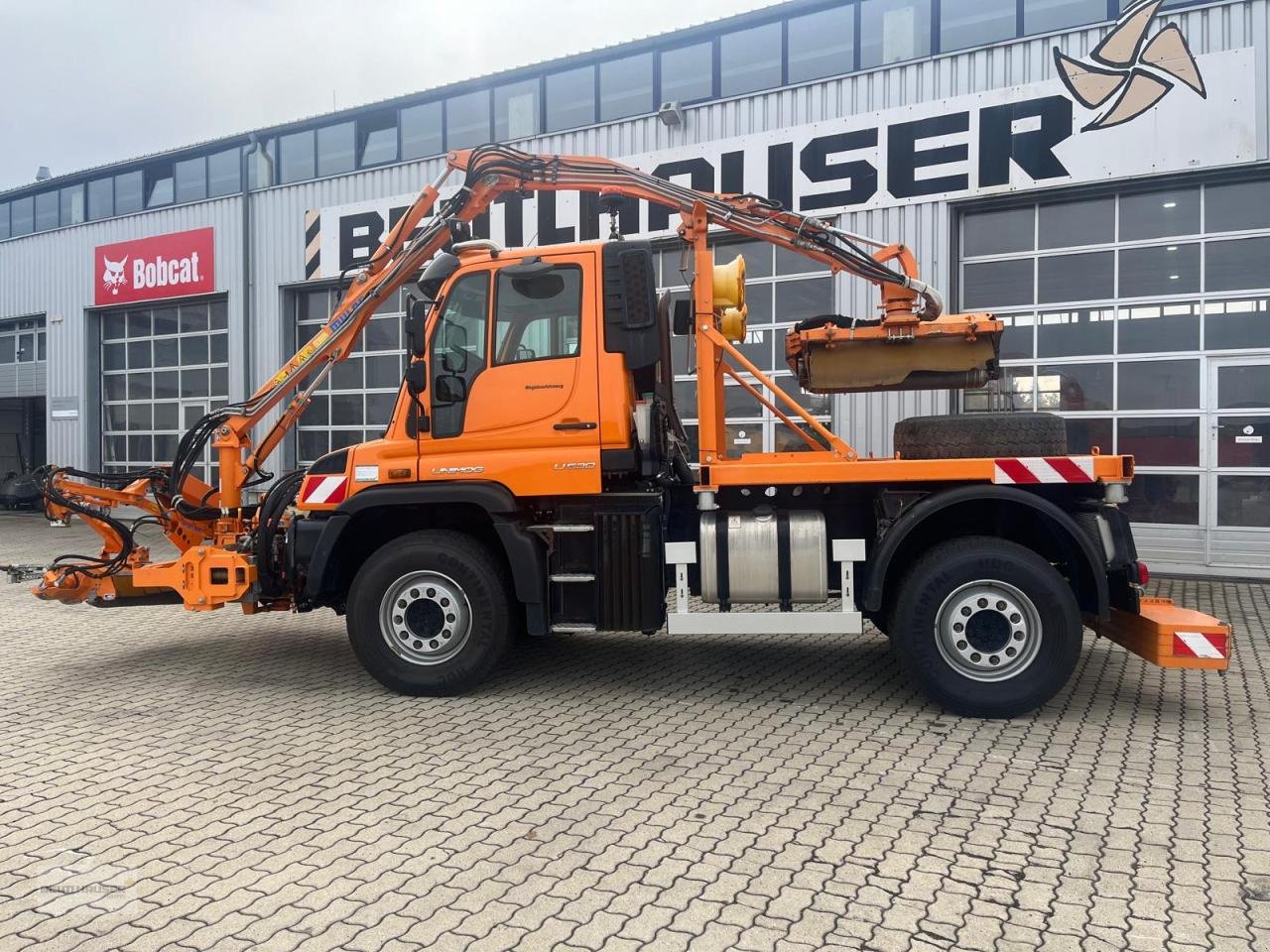 Sonstige Gartentechnik & Kommunaltechnik van het type Mercedes-Benz Mercedes Benz Unimog U 530 mit Mulag MKM 700, Gebrauchtmaschine in Hagelstadt (Foto 10)