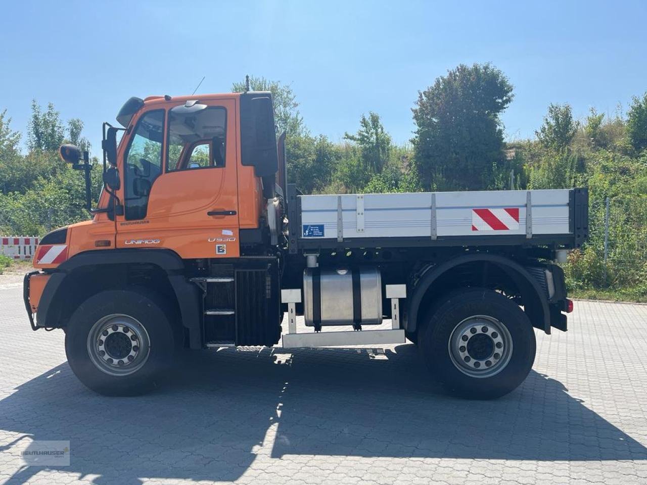 Sonstige Gartentechnik & Kommunaltechnik Türe ait Mercedes-Benz Mercedes Benz Unimog U 530 Variopilot Hydrostat EAS, Gebrauchtmaschine içinde Hagelstadt (resim 10)