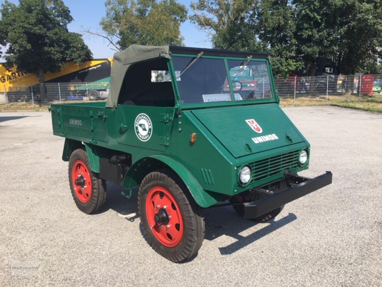 Sonstige Gartentechnik & Kommunaltechnik типа Mercedes-Benz Unimog U 401 Oldtimer, Gebrauchtmaschine в Hengersberg (Фотография 4)