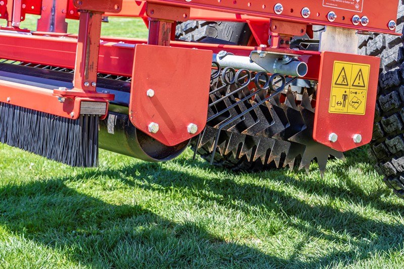 Sonstige Gartentechnik & Kommunaltechnik des Typs Redexim Multi-Sport, Ausstellungsmaschine in Regensdorf (Bild 3)