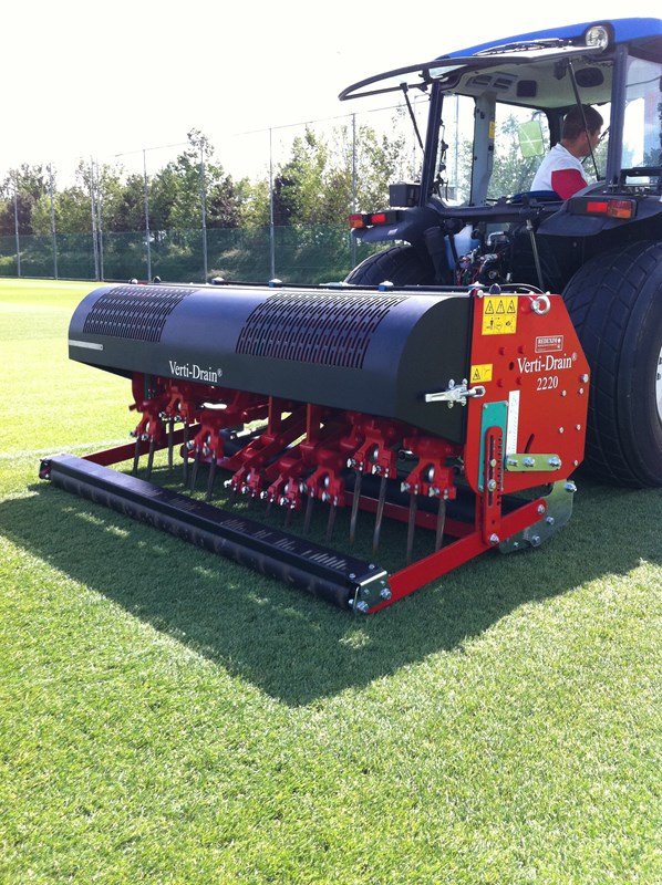 Sonstige Gartentechnik & Kommunaltechnik Türe ait Redexim Verti Drain 2220, Neumaschine içinde Regensdorf (resim 4)