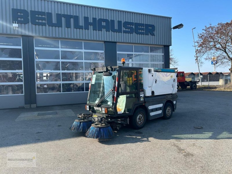 Sonstige Gartentechnik & Kommunaltechnik van het type Schmidt Swingo 200 Kehrmaschine, Gebrauchtmaschine in Hengersberg (Foto 1)