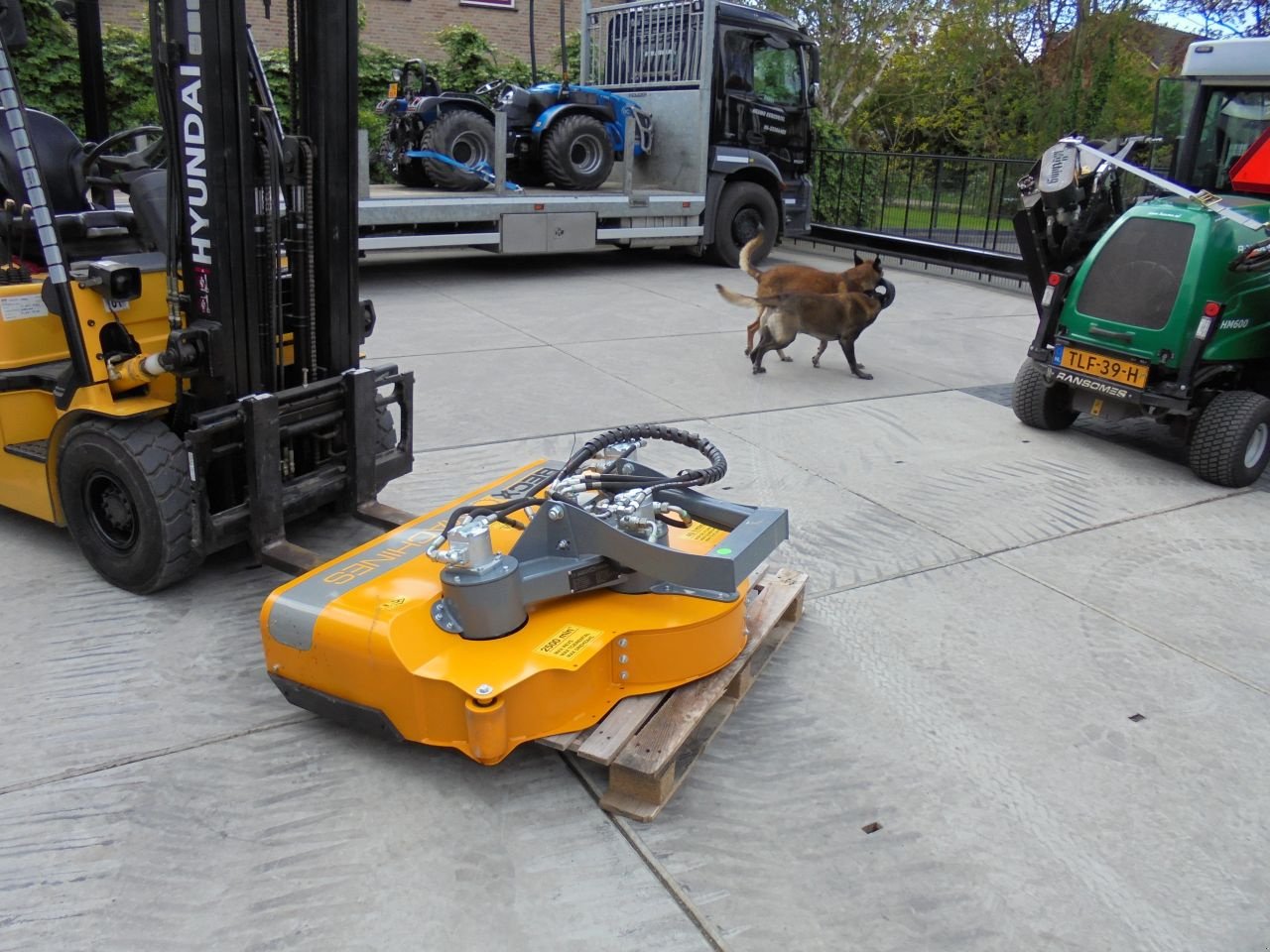 Sonstige Gartentechnik & Kommunaltechnik des Typs Sonstige Becx HS131HR, Neumaschine in Hedel (Bild 2)