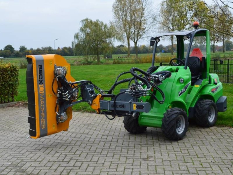 Sonstige Gartentechnik & Kommunaltechnik of the type Sonstige Becx Loader arm WLA60 met HS131HR Heggensnoeier, Gebrauchtmaschine in Erichem (Picture 1)