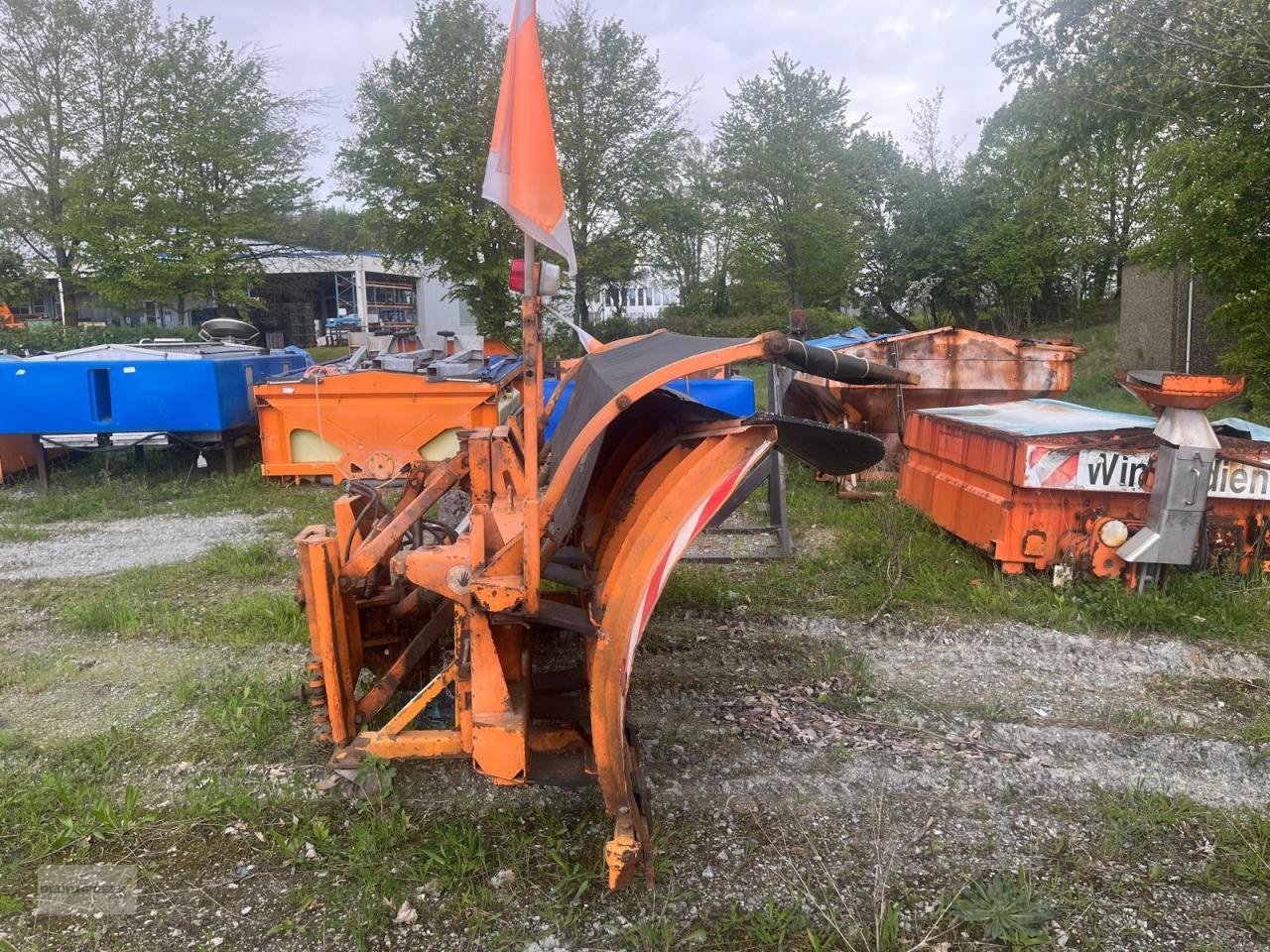 Sonstige Gartentechnik & Kommunaltechnik des Typs Sonstige Beilhack Schneepflug PV 27-4, Gebrauchtmaschine in Hagelstadt (Bild 2)