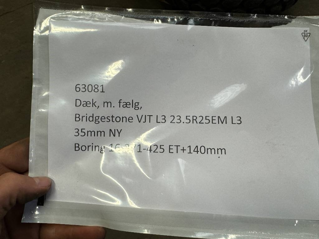 Sonstige Gartentechnik & Kommunaltechnik a típus Sonstige Bridgestone 23.5 R 25, Gebrauchtmaschine ekkor: Vojens (Kép 4)