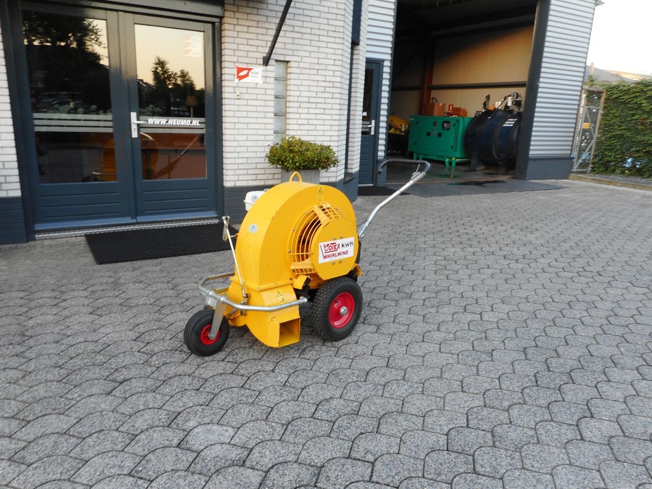 Sonstige Gartentechnik & Kommunaltechnik van het type Sonstige KWH 780 E, Gebrauchtmaschine in Hedel (Foto 4)