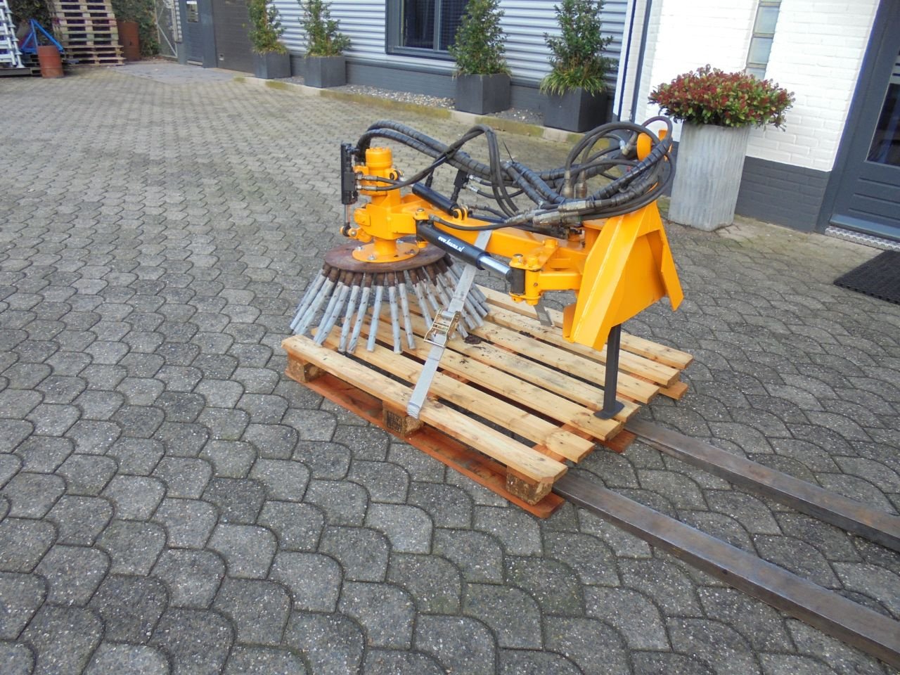 Sonstige Gartentechnik & Kommunaltechnik typu Sonstige LM Trac onkruidborstel, Gebrauchtmaschine v Hedel (Obrázok 3)