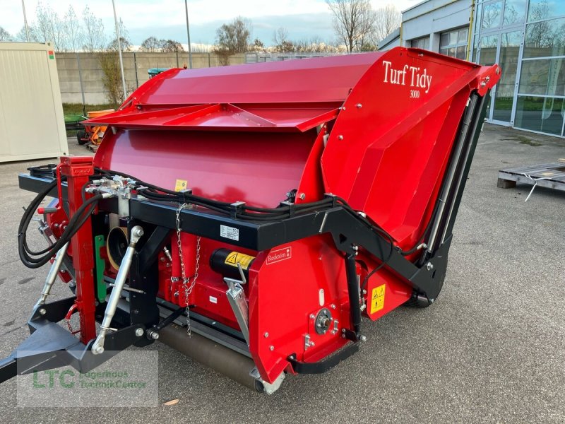 Sonstige Gartentechnik & Kommunaltechnik of the type Sonstige Redexim Turf Tidy 3000 Rasenkehrmaschine, Vorführmaschine in Herzogenburg (Picture 1)