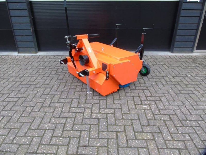 Sonstige Gartentechnik & Kommunaltechnik typu Sonstige Veegmachine PTO 115cm aftakas aangedreven minitrekker, Gebrauchtmaschine v Ederveen (Obrázok 1)