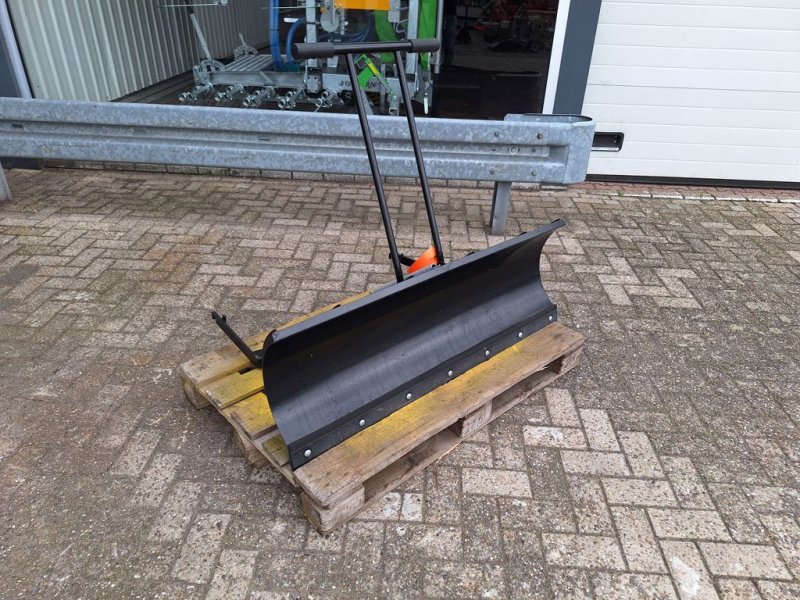 Sonstige Gartentechnik & Kommunaltechnik a típus Stiga SNEEUWSCHUIF 120CM, Gebrauchtmaschine ekkor: MARIENHEEM (Kép 1)