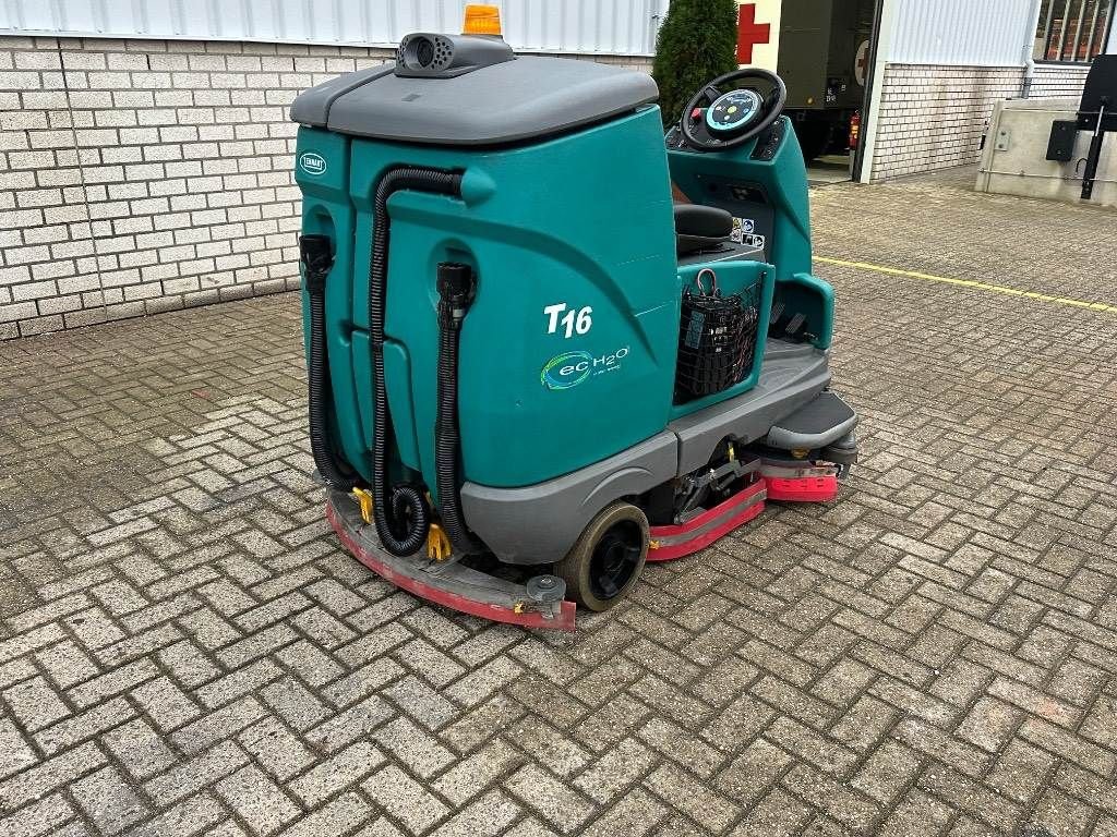 Sonstige Gartentechnik & Kommunaltechnik a típus Tennant T16, Gebrauchtmaschine ekkor: WIJCHEN (Kép 2)