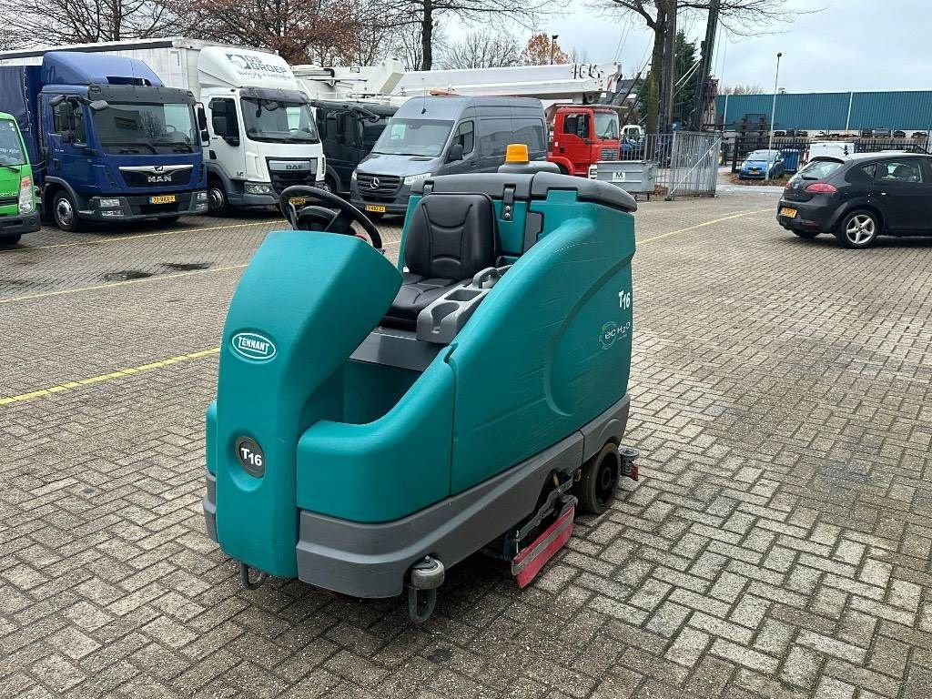 Sonstige Gartentechnik & Kommunaltechnik a típus Tennant T16, Gebrauchtmaschine ekkor: WIJCHEN (Kép 7)