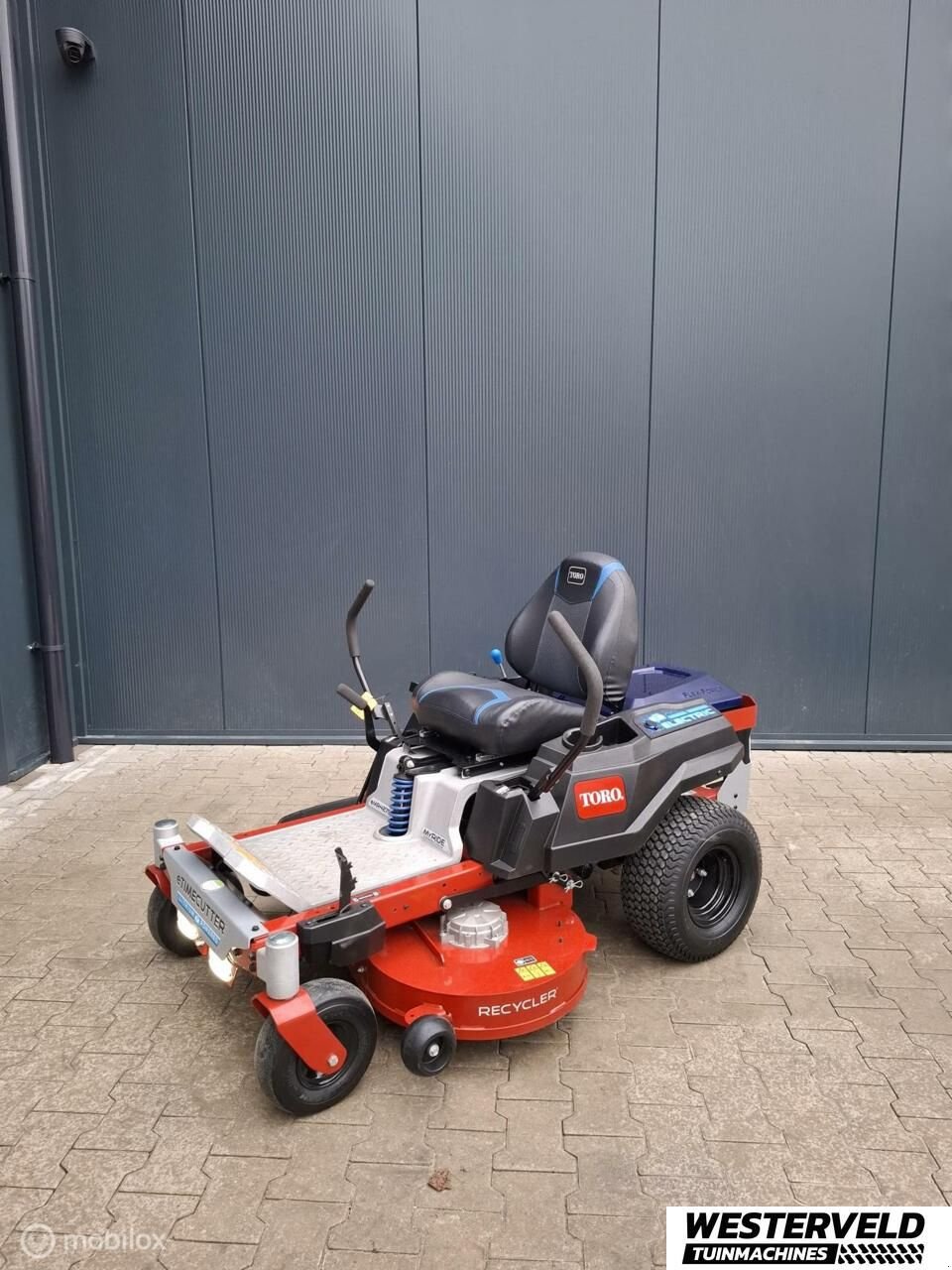 Sonstige Gartentechnik & Kommunaltechnik typu Toro EMR4275 accu zitmaaier, ex demo machine &euro; 7250,- incl., Neumaschine v Aalten (Obrázek 2)