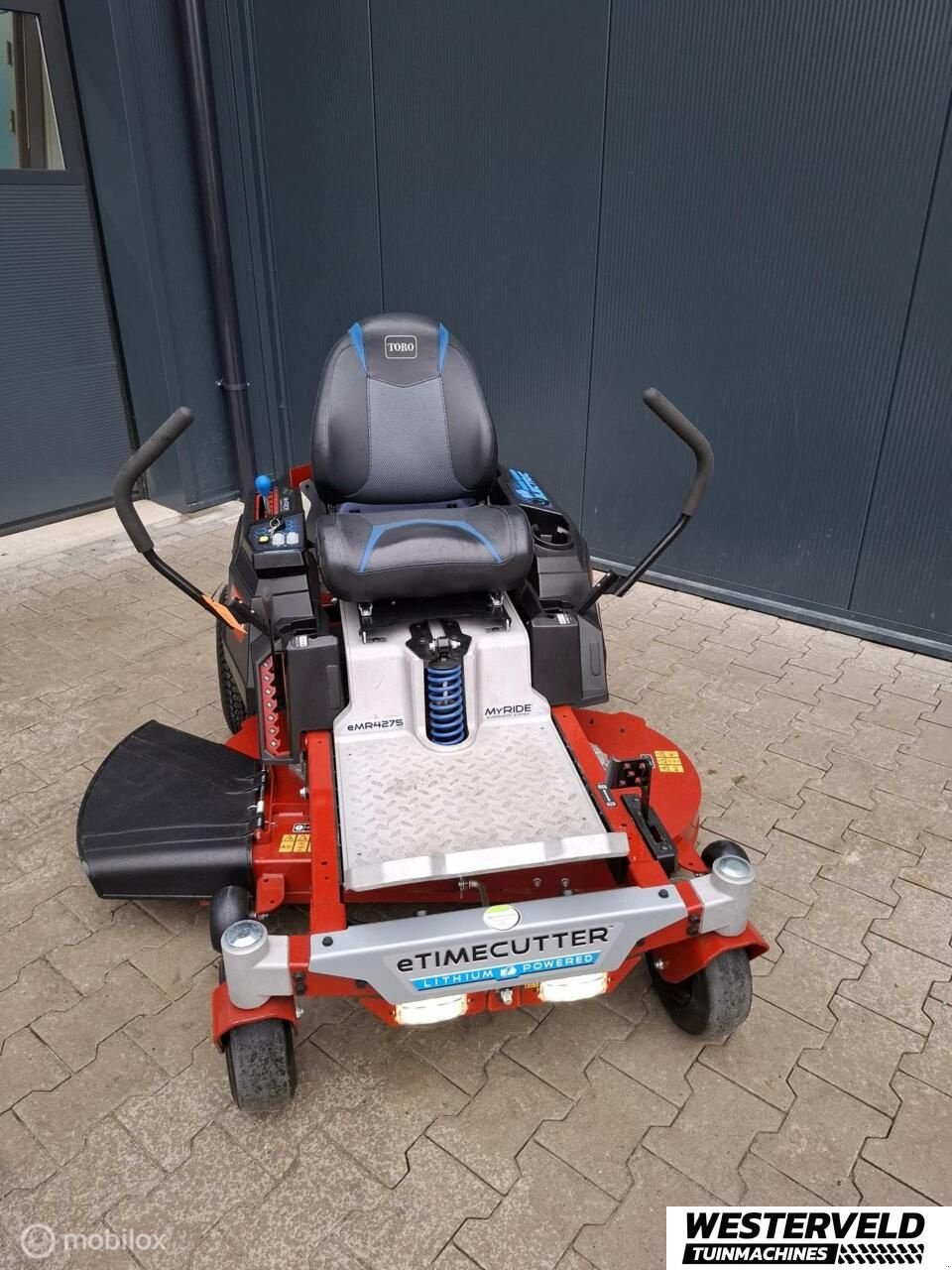 Sonstige Gartentechnik & Kommunaltechnik a típus Toro EMR4275 accu zitmaaier, ex demo machine &euro; 7250,- incl., Neumaschine ekkor: Aalten (Kép 3)