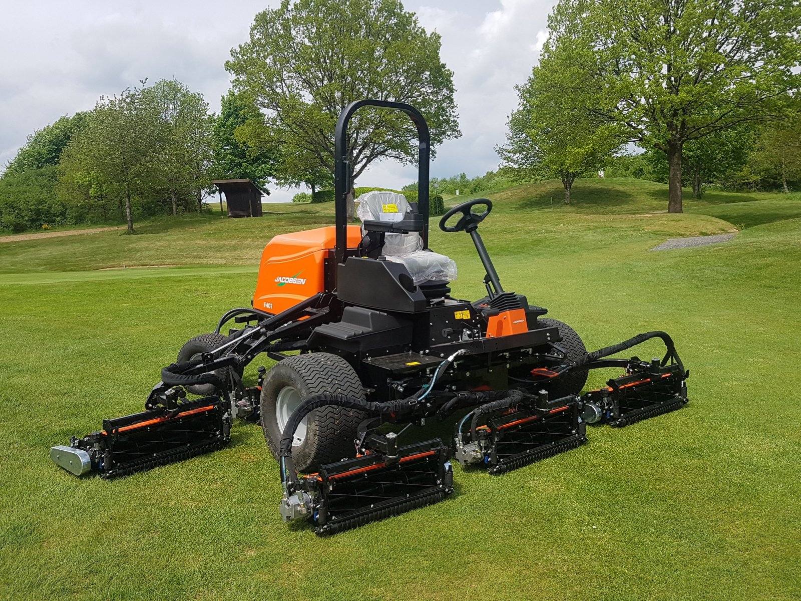 Sonstige Golftechnik του τύπου Jacobsen 407 Fairwaymäher, Neumaschine σε Olpe (Φωτογραφία 5)