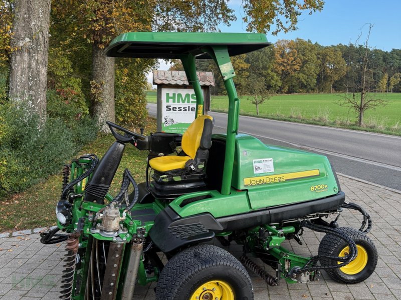 Sonstige Golftechnik от тип John Deere 8700A, Gebrauchtmaschine в Weidenbach (Снимка 1)