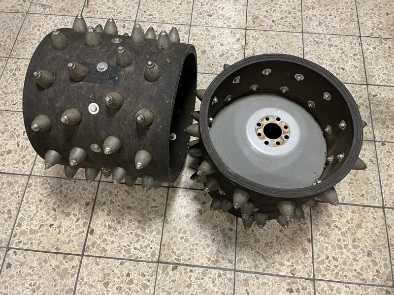 Sonstige Grünlandtechnik & Futtererntetechnik типа Rapid 4 Reihen Flexispikes, Gebrauchtmaschine в Chur (Фотография 1)