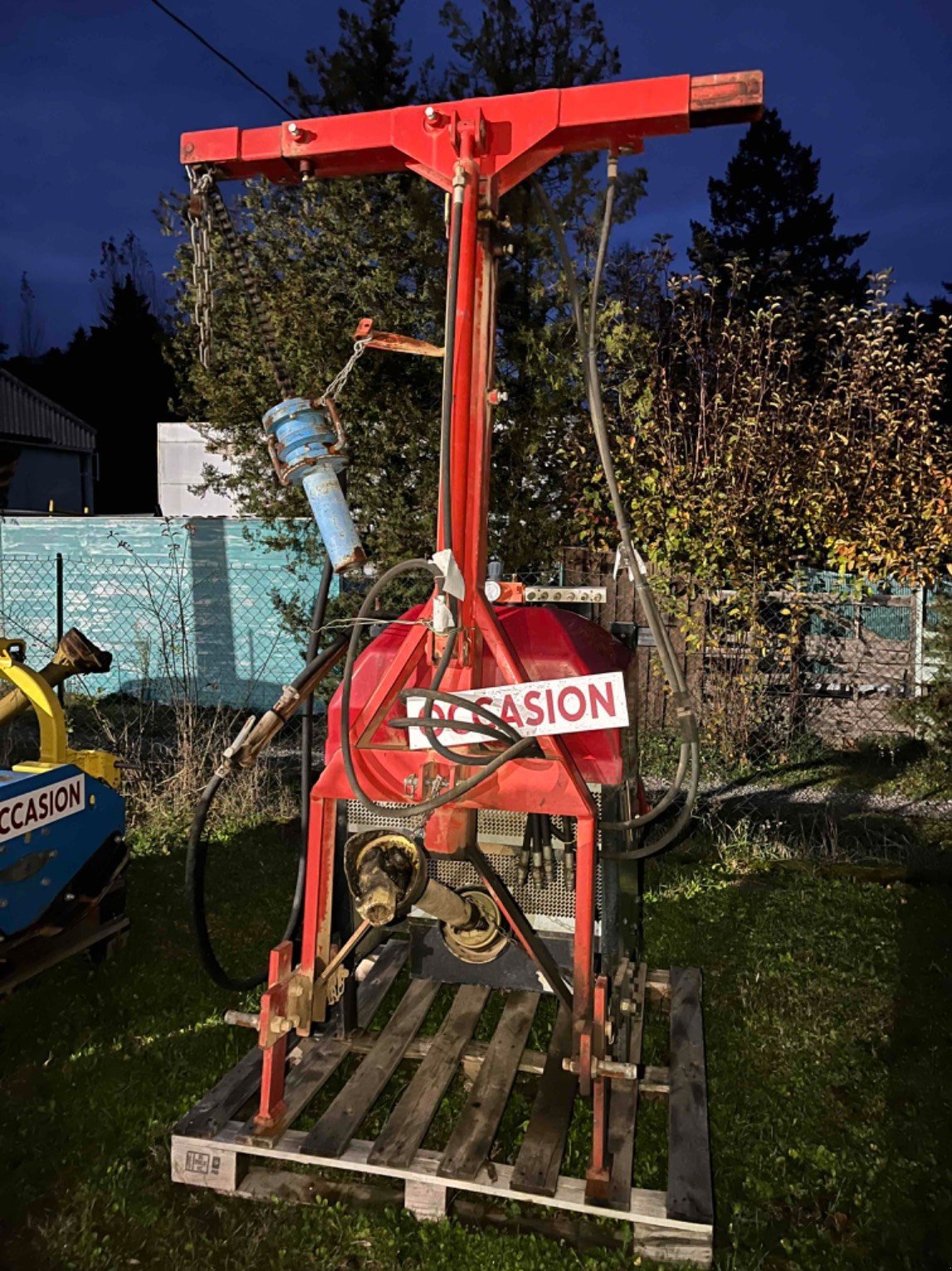 Sonstige Grünlandtechnik & Futtererntetechnik typu Sonstige Enfonce pieux, affûte piquet Xt Lacme, Gebrauchtmaschine v ROYNAC (Obrázok 3)