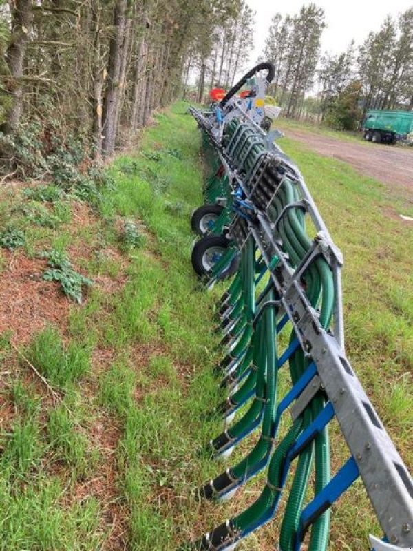 Sonstige Gülletechnik & Dungtechnik del tipo Bomech SCHLEPPSCHUHVERTEILER BOMECH, Neumaschine In Strahwalde (Immagine 2)