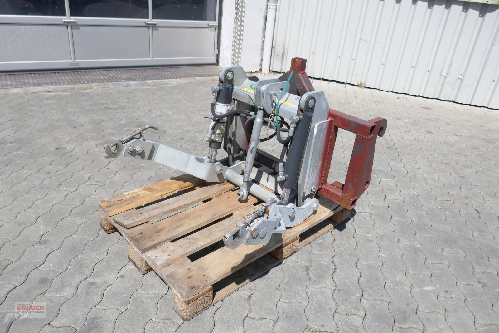 Sonstige Hoftechnik del tipo Fliegl Fronthydraulikadapter - CAT-Lader auf KAT II, Gebrauchtmaschine en Dorfen (Imagen 1)