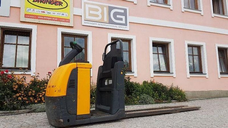 Sonstige Hoftechnik van het type Jungheinrich ECE 225 Komissionierer, Gebrauchtmaschine in Brunn an der Wild (Foto 1)