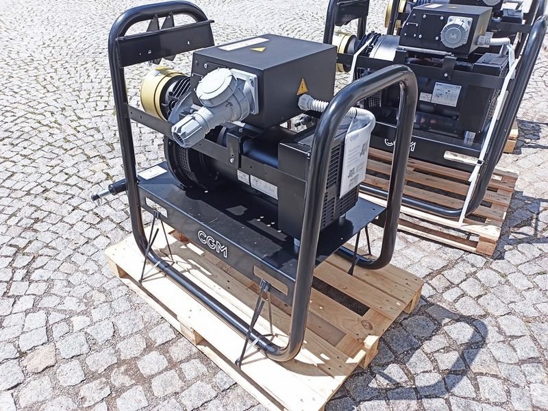 Sonstige Hoftechnik typu Sonstige Hartner ZG IP23, 30 KVA Zapfwellengenerator, Neumaschine v St. Marienkirchen (Obrázek 6)