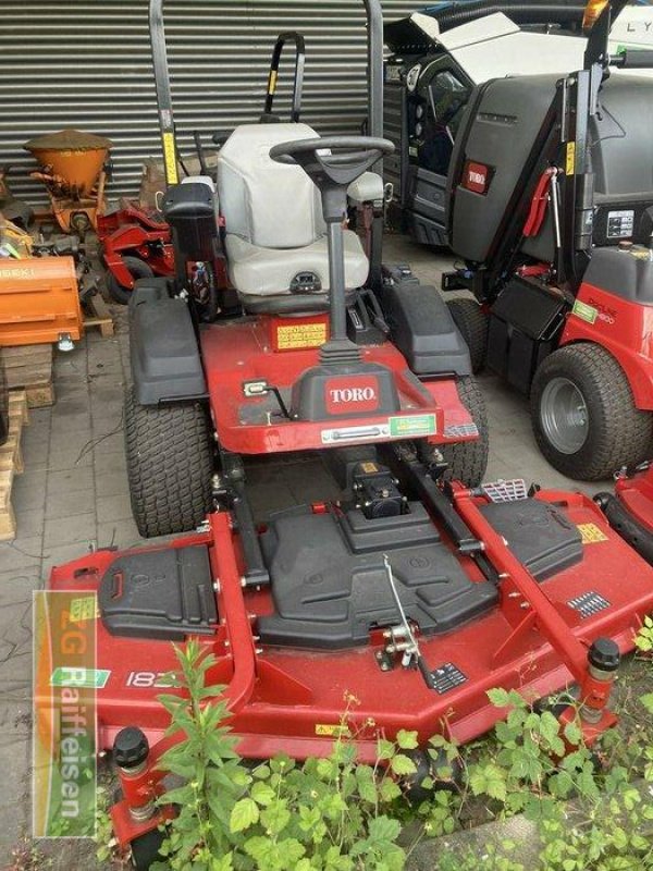 Sonstige Industriemaschinen van het type Toro GM 3300 4 WD, Vorführmaschine in Karlsruhe (Foto 1)