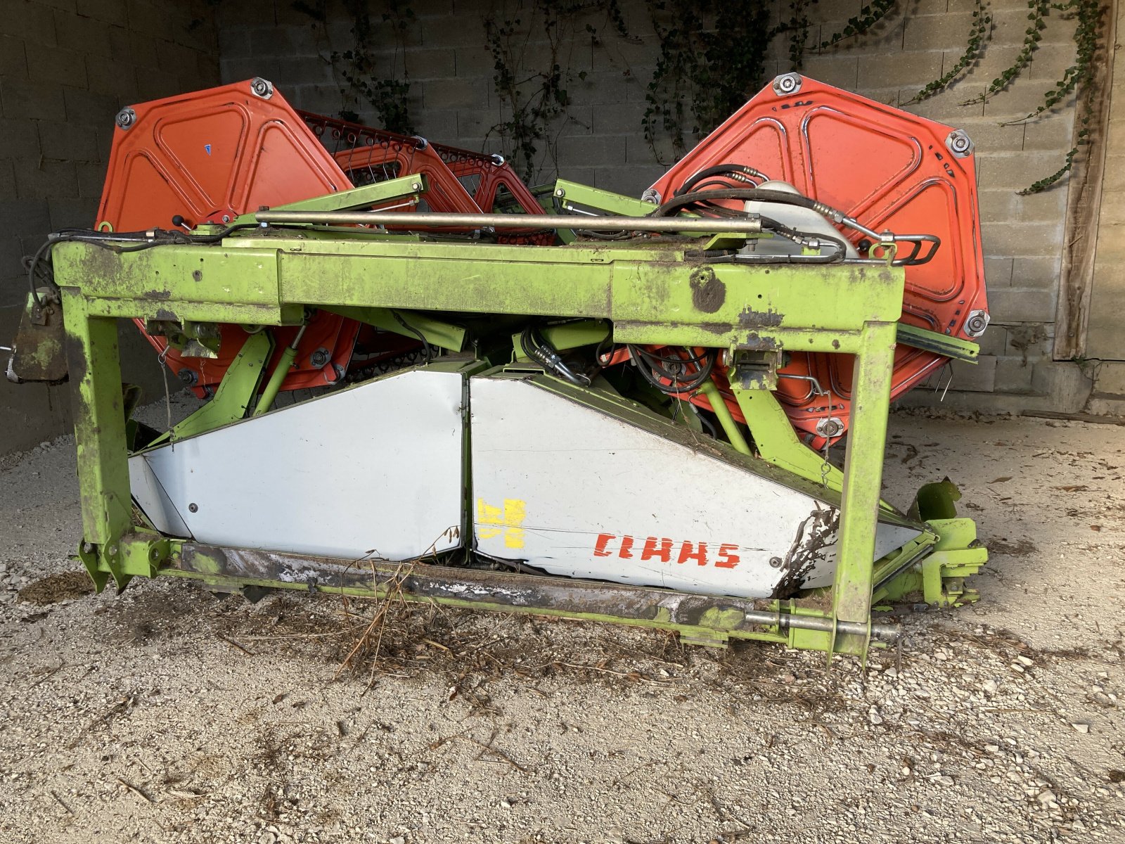 Sonstige Mähdrescherteile typu CLAAS COUPE CLAAS C 540, Gebrauchtmaschine v Charnay-lès-macon (Obrázek 1)