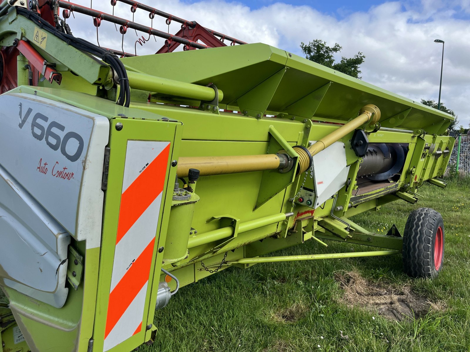 Sonstige Mähdrescherteile Türe ait CLAAS COUPE VARIO 6.60M, Gebrauchtmaschine içinde PONTIVY (resim 3)