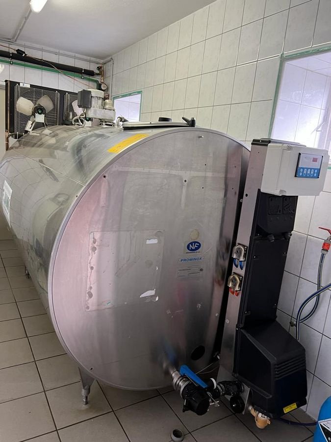 Sonstige Melktechnik & Kühltechnik du type Alfa Laval Kühltank CH2600 m. Reinigung u. Aggregat, Gebrauchtmaschine en St. Peter am Freienstein (Photo 4)