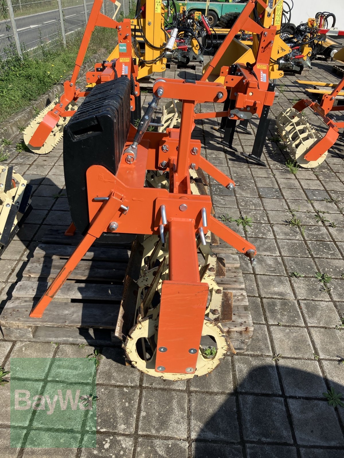 Sonstige Obsttechnik & Weinbautechnik van het type Braun Acti-Roll, Gebrauchtmaschine in Volkach (Foto 3)