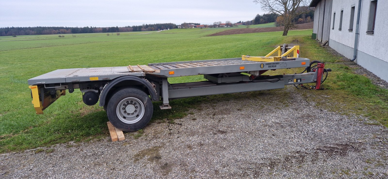 Sonstige Obsttechnik & Weinbautechnik типа KMS Rinklin Tieflader Weinbau Dreh-Kipptieflader Bj.2019 mit Funk, Gebrauchtmaschine в Palling (Фотография 1)