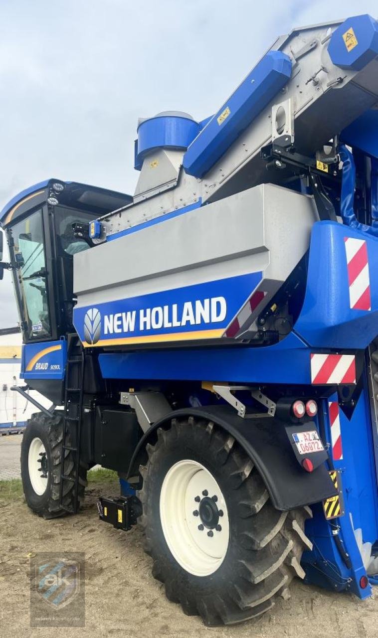 Sonstige Obsttechnik & Weinbautechnik van het type New Holland 9090LL SH, Neumaschine in Mörstadt (Foto 2)